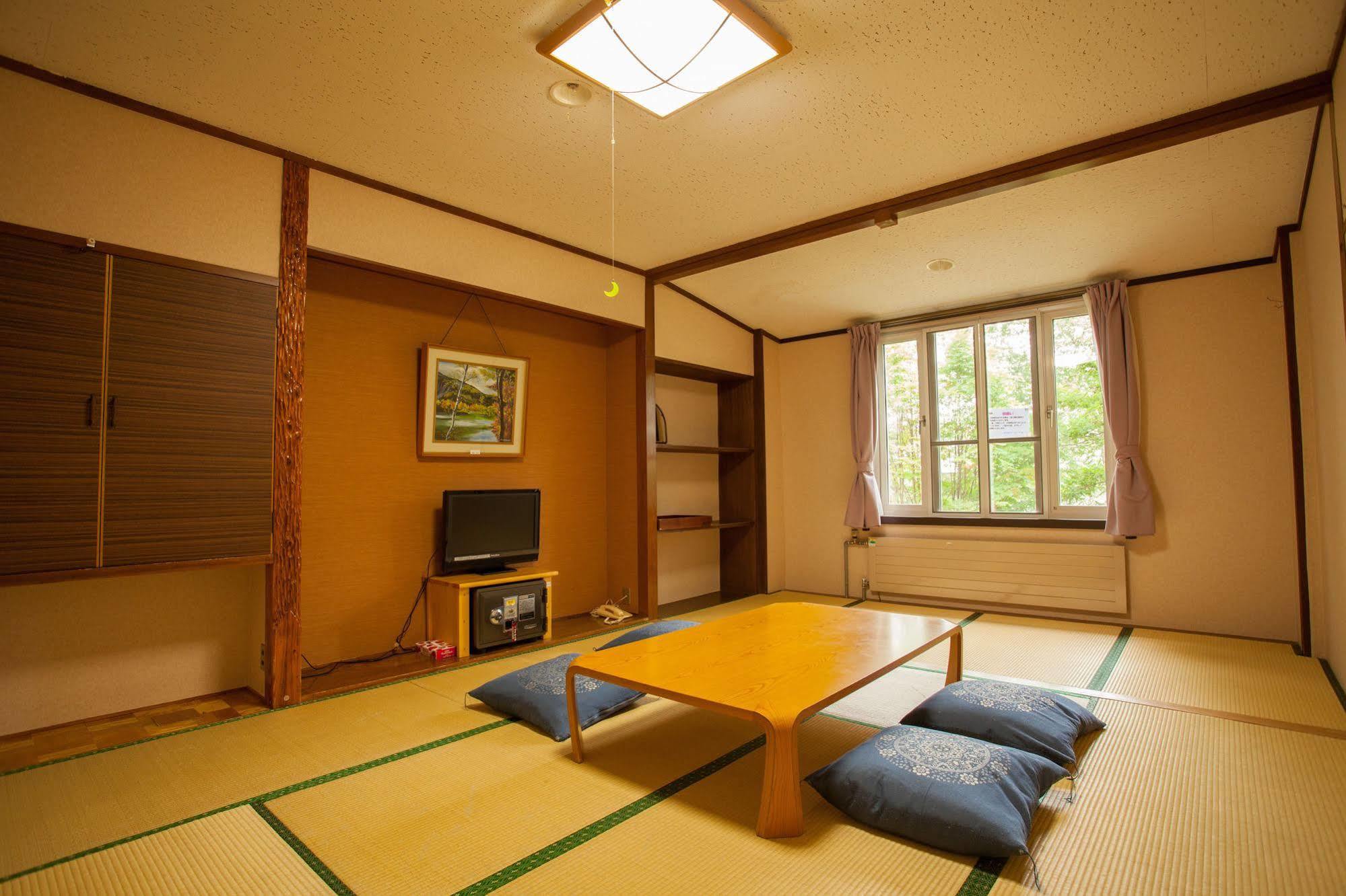 Hotel Mutsumi Shiga Kogen Eksteriør billede